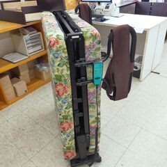 【ジモティー割引で最大15％OFF⭐️】電動 折りたたみ ベッド 花柄の画像