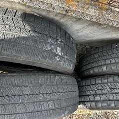 185/65r15 スタッドレスタイヤ
の画像