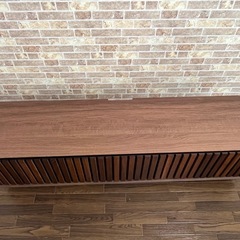 テレビボードの画像