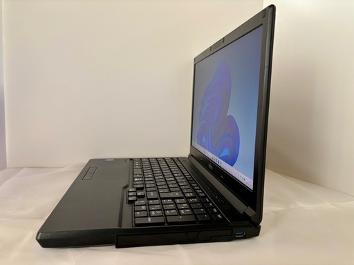 美品【Windows11 Pro_25H2✨】富士通LIFEBOOK A576 SX/2018年製/15.6インチ/メモリ8GB/SS