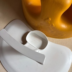 バンボ Bumbo オレンジ　ベビーチェアの画像