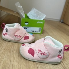 asics 13.5 ピグレットの画像