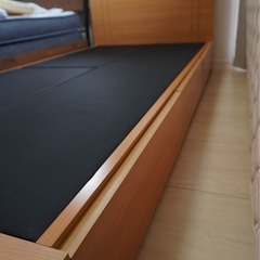 シングルベッドフレームの画像