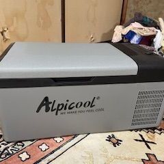 ポータブル冷蔵庫の画像