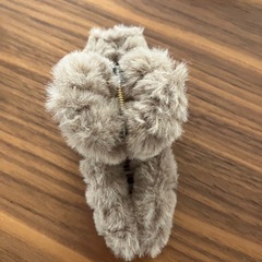 ✨未使用✨モコモコ　ヘアクリップ　ベージュの画像
