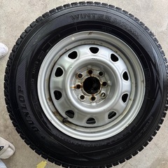 スタッドレスタイヤ 165/80R14 97/95NLTの画像