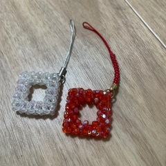 ビーズすストラップの画像