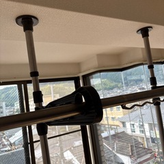 突っ張り 物干し竿の画像