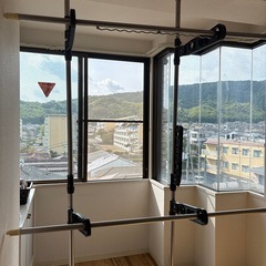 突っ張り 物干し竿の画像