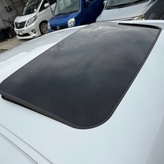 総額379万円★220系後期　クラウンハイブリッド　RSアドバンス　サンルーフ　TRDフルエアロ　黒本革シート　4本出しマフラー　セーフティパッケージプラス　デジタルインナーミラー　純正12.3インチナビ　ヘッドアップディスプレイ　純正18インチAWの画像