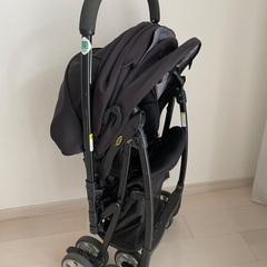 アップリカ ベビーカー エアリア 黒の画像