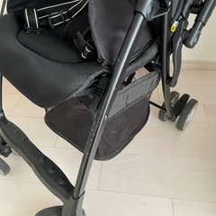 アップリカ ベビーカー エアリア 黒の画像