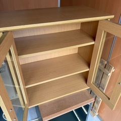 【無料】収納棚 キャビネット 食器棚の画像