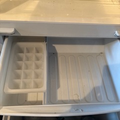 シャープ製冷蔵庫の画像