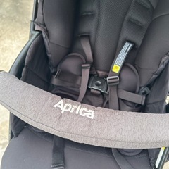 Apricaベビーカーの画像