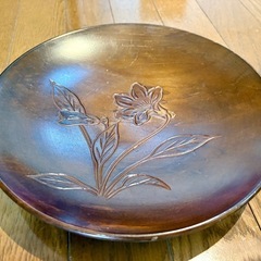 鎌倉彫お盆と湯呑み多数の画像