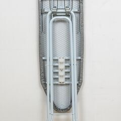 スタンド式アイロン台の画像