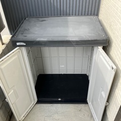 ベランダ物置の画像