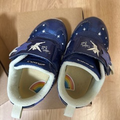 asics15.5 ティンカーベルの画像