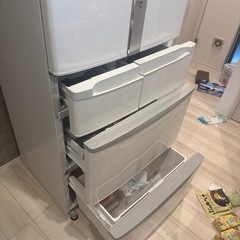 日立 6ドア冷蔵庫の画像