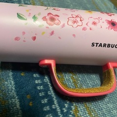 スターバックスタンブラーの画像