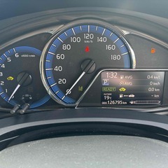 カローラフィールダーハイブリッドの画像