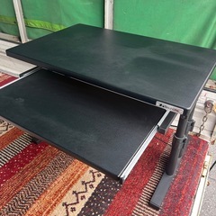 美品✨ゲームデスクの画像