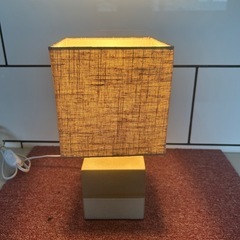 年末最終処分セール　Ⓜ️商品 【土日㊗️対応】 株式会社ニトリ&OMH オーム電機　卓上型　インテリア照明、ライト　動作確認済み　現状渡し　の画像