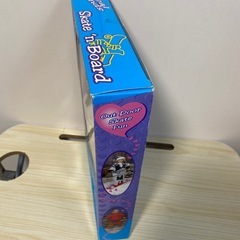 Real Friends スケートボード fingerboard バービー人形の画像