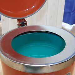 ゴミ箱・昭和レトロ？の画像