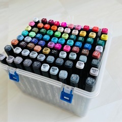 お取引き中　マーカーペン 80色 油性 太細両端 イラストマーカー カラーペンの画像