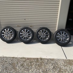 スタッドレスタイヤの画像