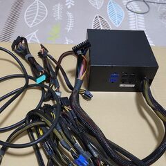 ATX電源ユニット　玄人志向KRPW-PB700W　（パソコン　パーツ）の画像