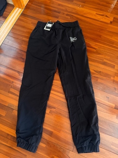 新品未使用　タグ付き‼️ 
RVCA ジャージ