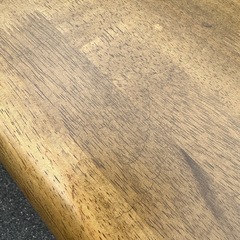 ダイニングテーブルの画像