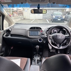 フィットシャトルの画像