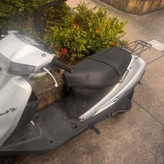 スズキ　V100の画像