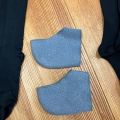 新品着圧ソックス3足組(おまけで中古のかかとソックスお付けします)の画像