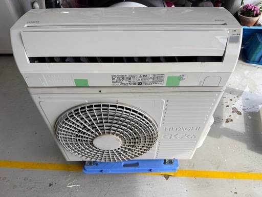 2016年　日立　5.6k    18畳　200v