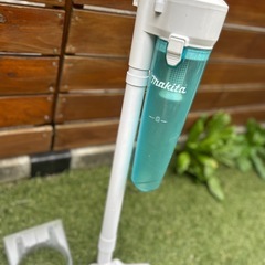 マキタ コードレス18v用掃除機 の画像