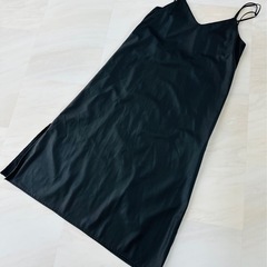 キャミワンピ 、ニットワンピ 、サロペット セットアップ など7点セットの画像