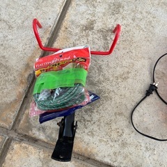 自転車を壁にかけるやつとゴム紐とじtrんsysかば自転車カバーの画像