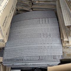 【無料】中古タイルカーペット　の画像