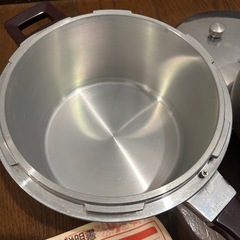 片手圧力鍋　プレッシャーパンの画像