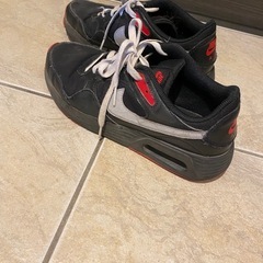 NIKE ナイキ　赤×黒　26.0 スニーカーの画像