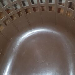 プラスチックバスケット(ブラウン) 手さげカゴの画像