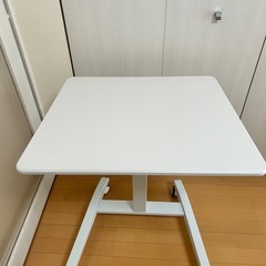 昇降式テーブル パソコンデスク の画像
