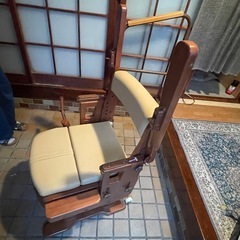 家具調トイレ　セレクトR 肘掛け跳ね上げの画像