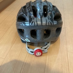 子供用　自転車　ヘルメット５６〜58センチの画像