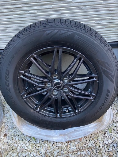 【取引き中】スタッドレスタイヤ4本セット 17インチ　新型アルファード　ワンシーズンのみ使用